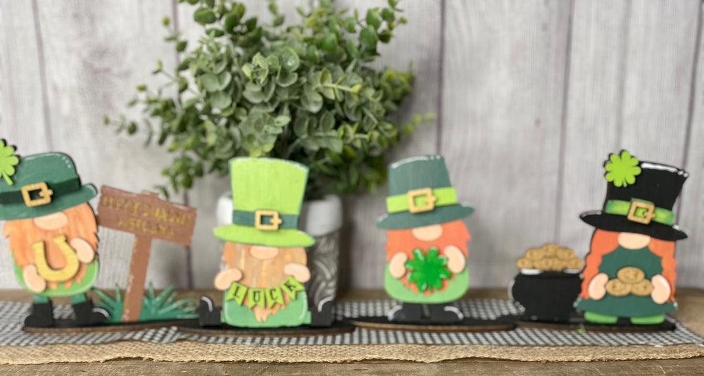 DIY St. Pats  Gnomies: 4-pack Gnome Set with stands