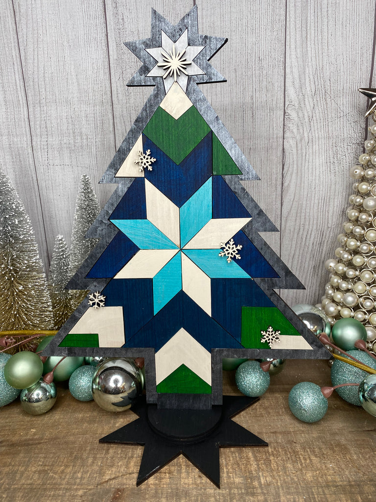 Barn Quilt Holiday Tree Shelf Sitter: DIY Craft Project